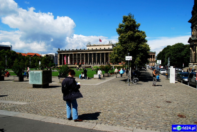 Europa-Niemcy-Berlin-Kurfürsterdamm-2011 (2)