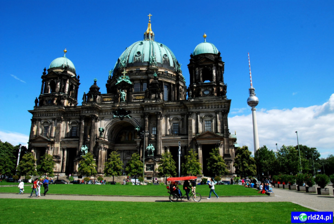 Europa-Niemcy-Berlin-Kurfürsterdamm-2011 (2)