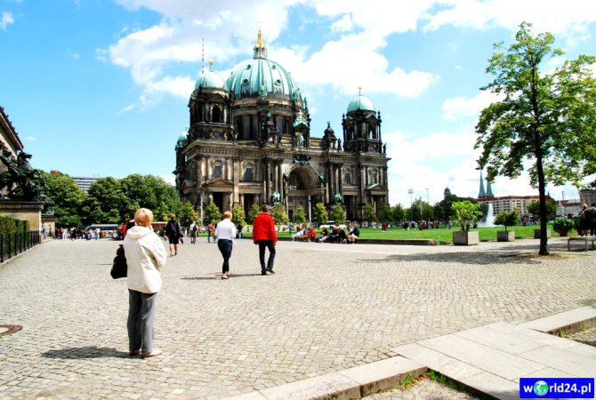 Europa-Niemcy-Berlin-Kurfürsterdamm-2011 (2)