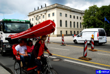 Europa-Niemcy-Berlin-Kurfürsterdamm-2011 (3)