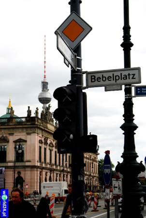 Europa-Niemcy-Berlin-Kurfürsterdamm-2011 (3)