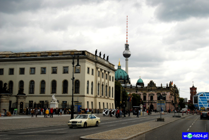 Europa-Niemcy-Berlin-Kurfürsterdamm-2011 (3)