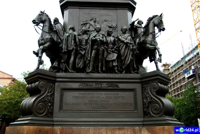 Europa-Niemcy-Berlin-Kurfürsterdamm-2011 (3)