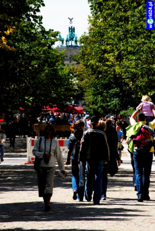 Europa-Niemcy-Berlin-Kurfürsterdamm-2011 (4)