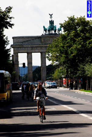 Europa-Niemcy-Berlin-Kurfürsterdamm-2011 (4)