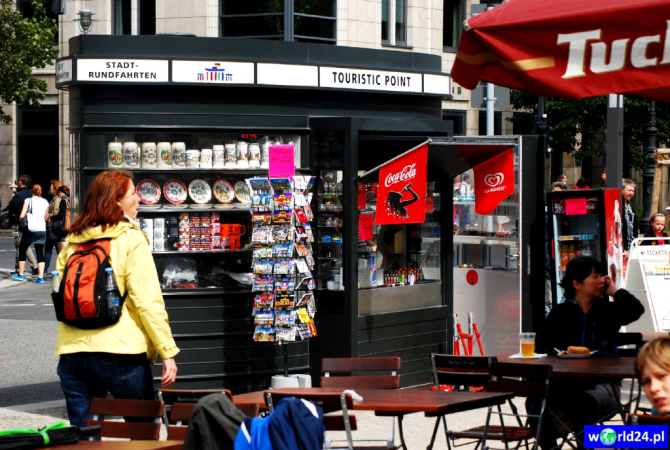 Europa-Niemcy-Berlin-Kurfürsterdamm-2011 (4)