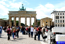 Europa-Niemcy-Berlin-Brama Brandenburska-2011
