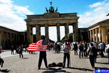 Europa-Niemcy-Berlin-Brama Brandenburska-2011