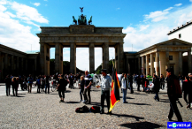 Europa-Niemcy-Berlin-Brama Brandenburska-2011