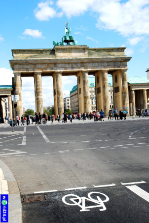Europa-Niemcy-Berlin-Brama Brandenburska-2011