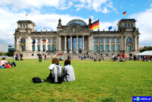Europa-Niemcy-Berlin-Reichstag-2011