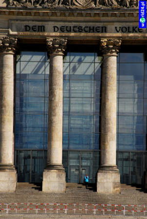 Europa-Niemcy-Berlin-Reichstag-2011