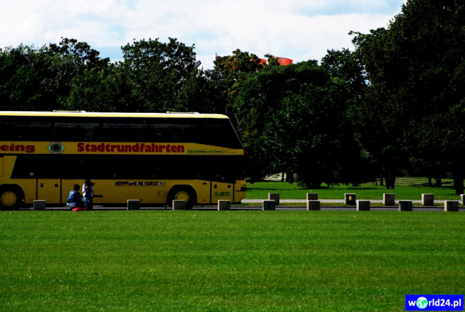 Europa-Niemcy-Berlin-Reichstag-2011
