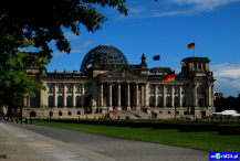 Europa-Niemcy-Berlin-Reichstag-2011 (2)
